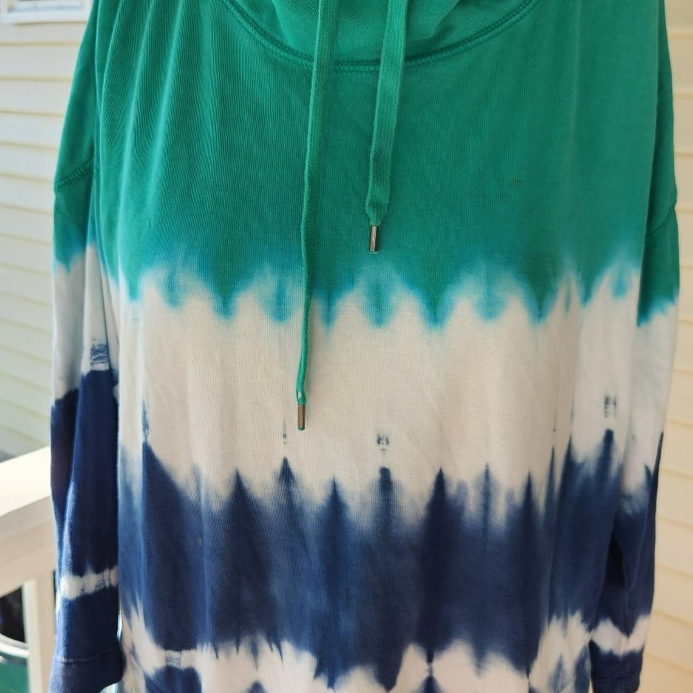 American Living Women's Tye Dye Long Sleeve Size XLARGE